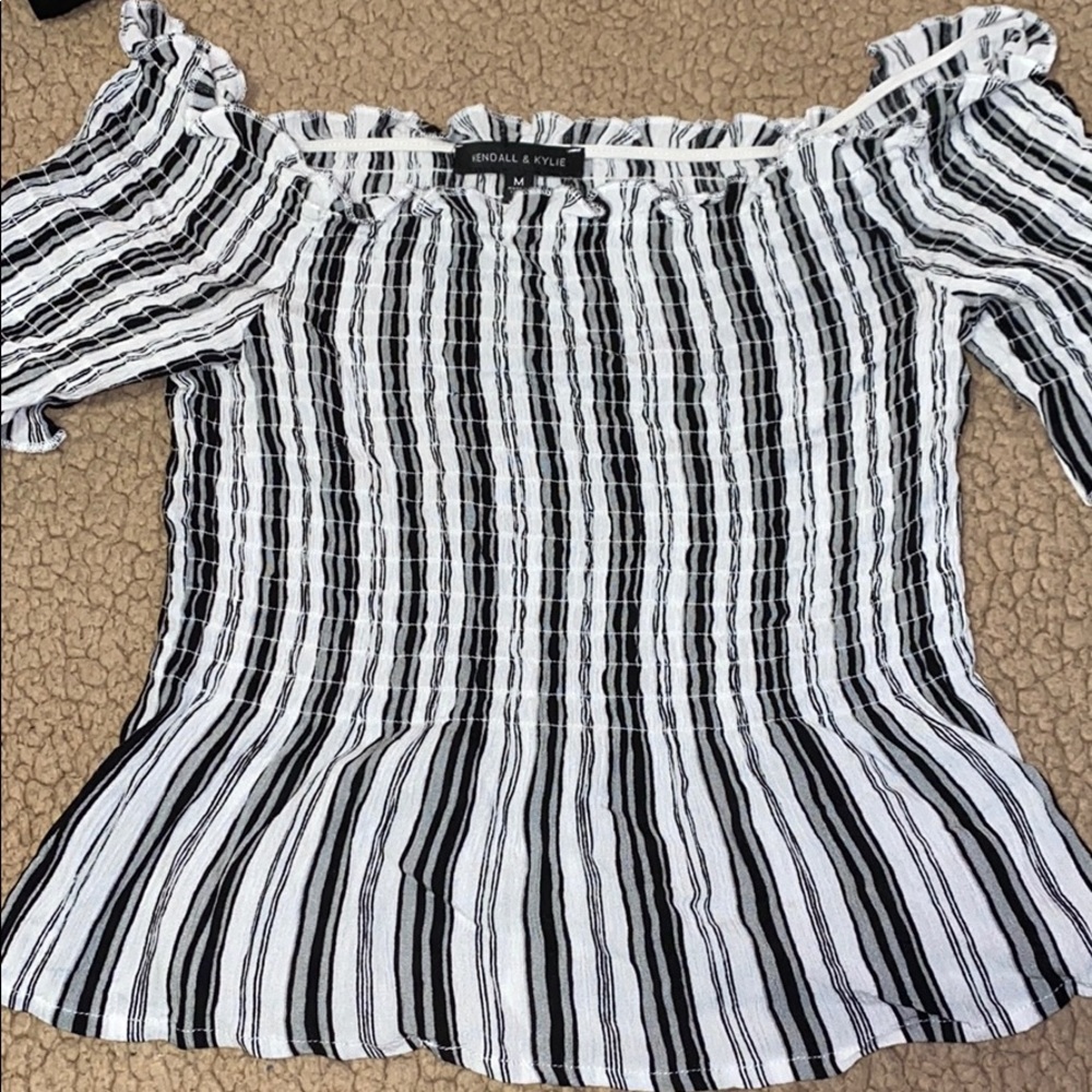 Kendall & Kylie Summer Shirt